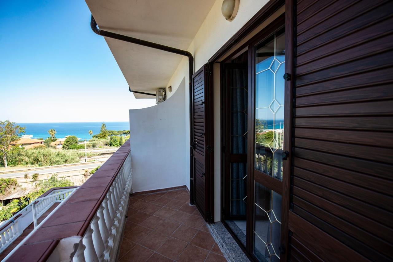 B&B Esterita Parghelia Exterior foto